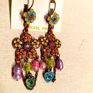 FLOWER CRYSTAL DANGLING EARRINGS